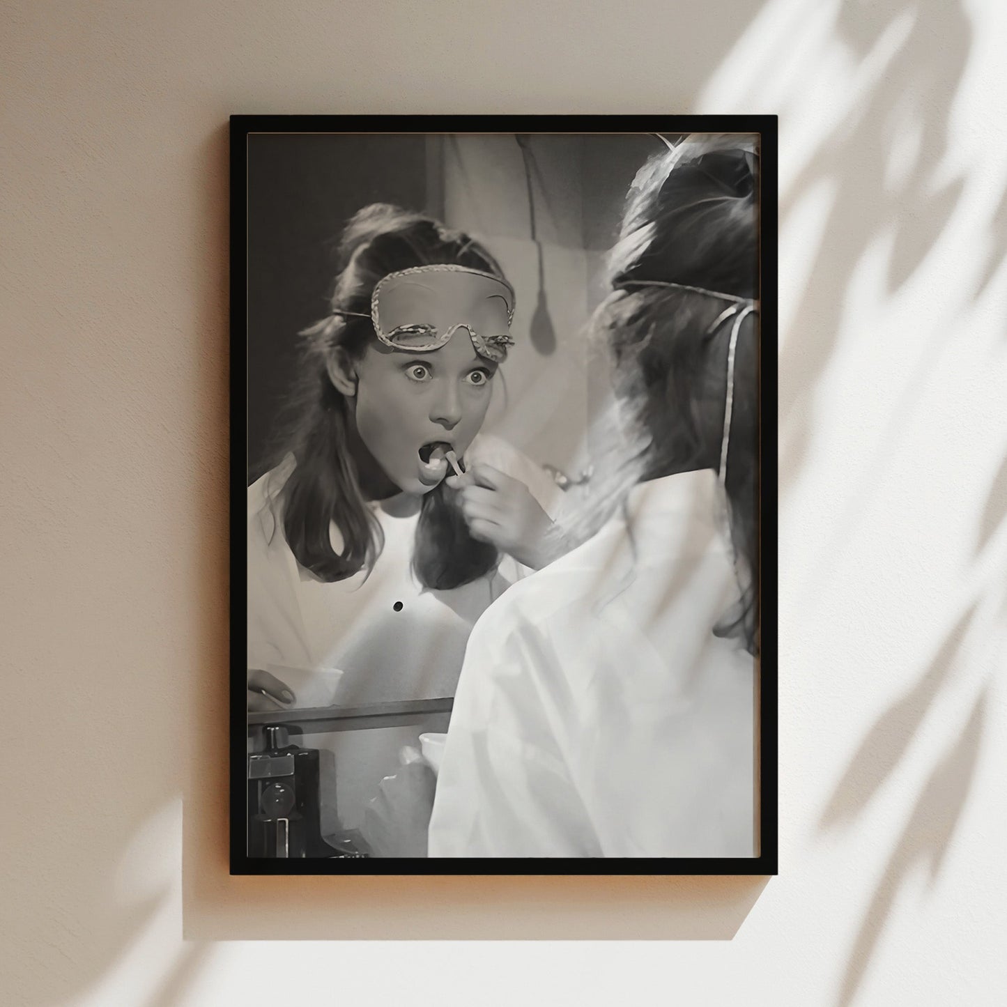 Audrey Hepburn Brushing Teeth Wall Art, Classic Hollywood Icon Canvas Print, Vintage Bathroom Art for Glamorous Morning Routine Decor