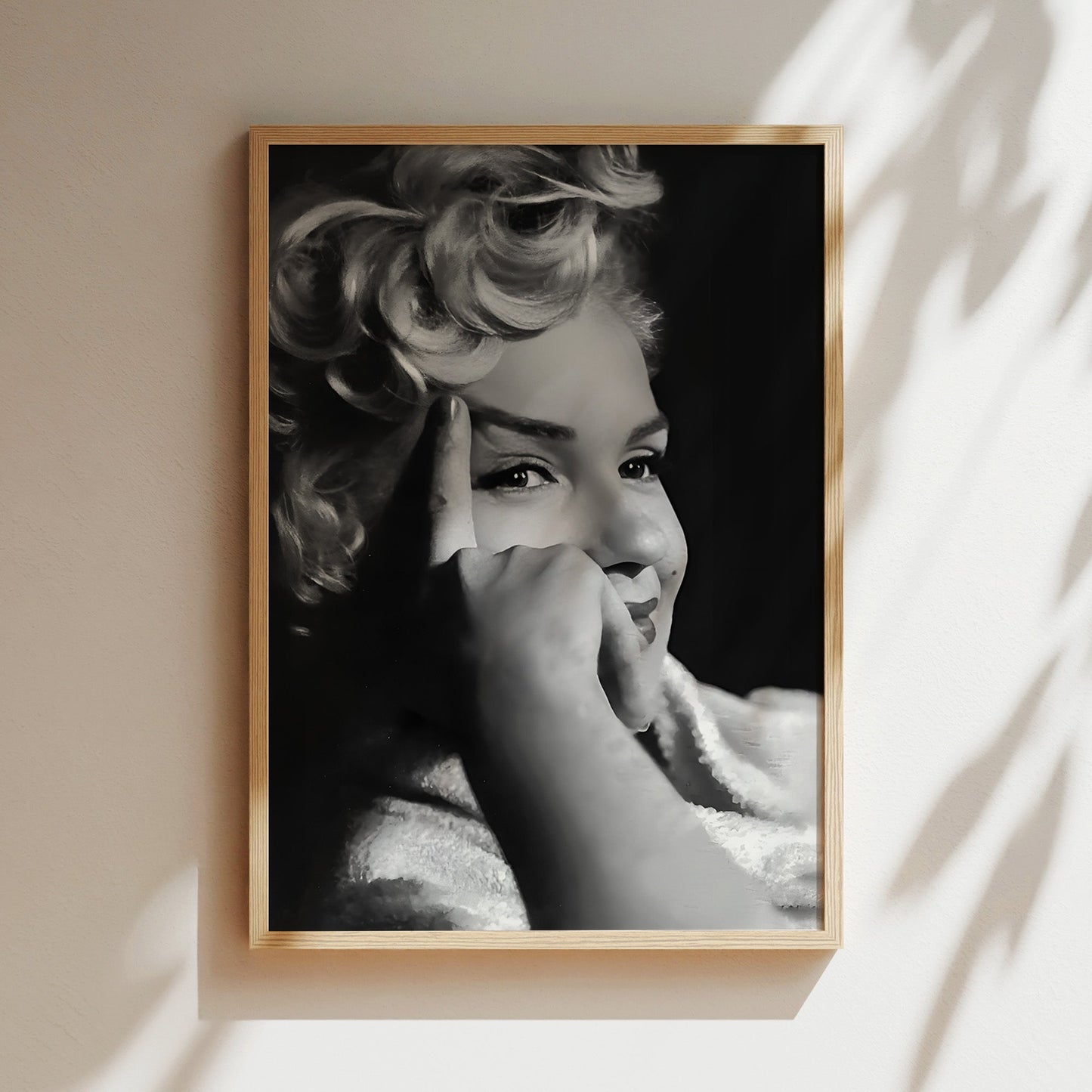 Marilyn Monroe Close Up Canvas Print, Vintage Hollywood Glamour Wall Art, Classic Celebrity Portrait Poster for Timeless Home Decor