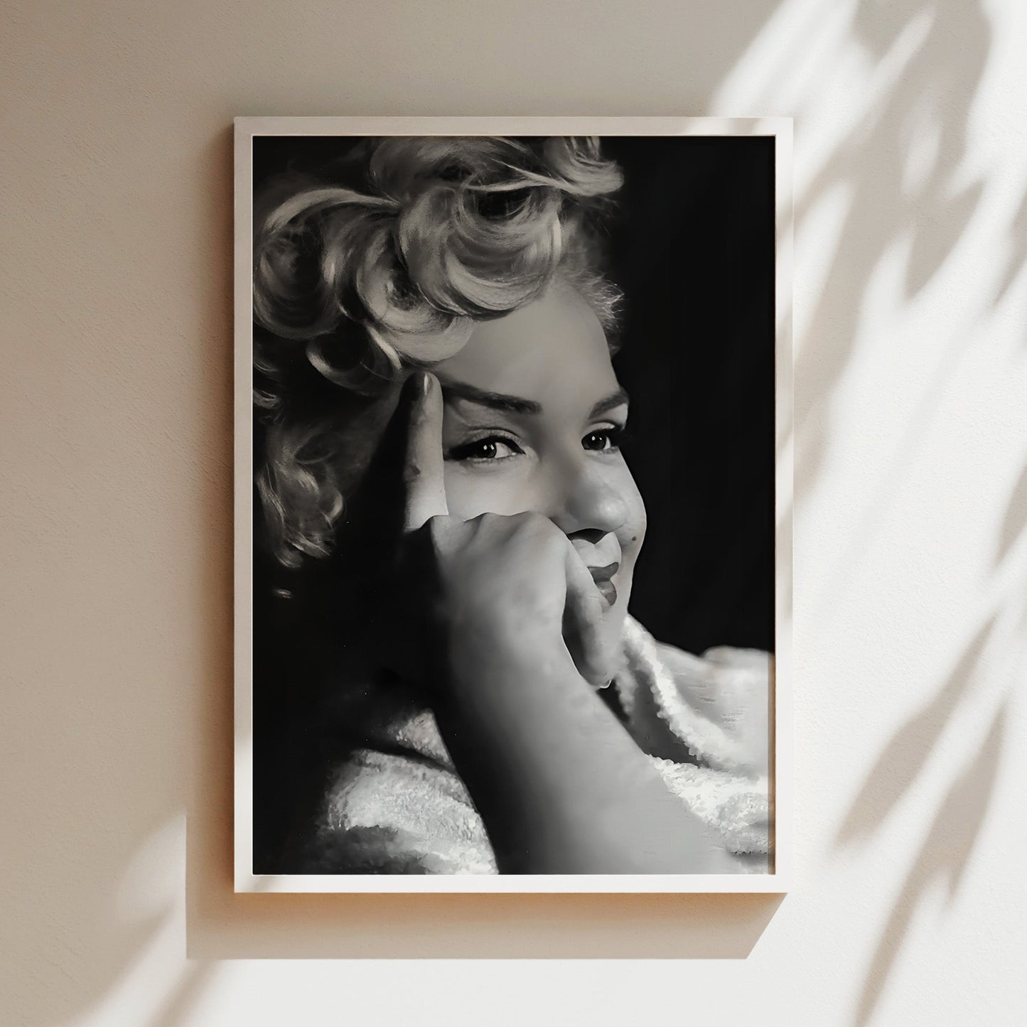 Marilyn Monroe Close Up Canvas Print, Vintage Hollywood Glamour Wall Art, Classic Celebrity Portrait Poster for Timeless Home Decor
