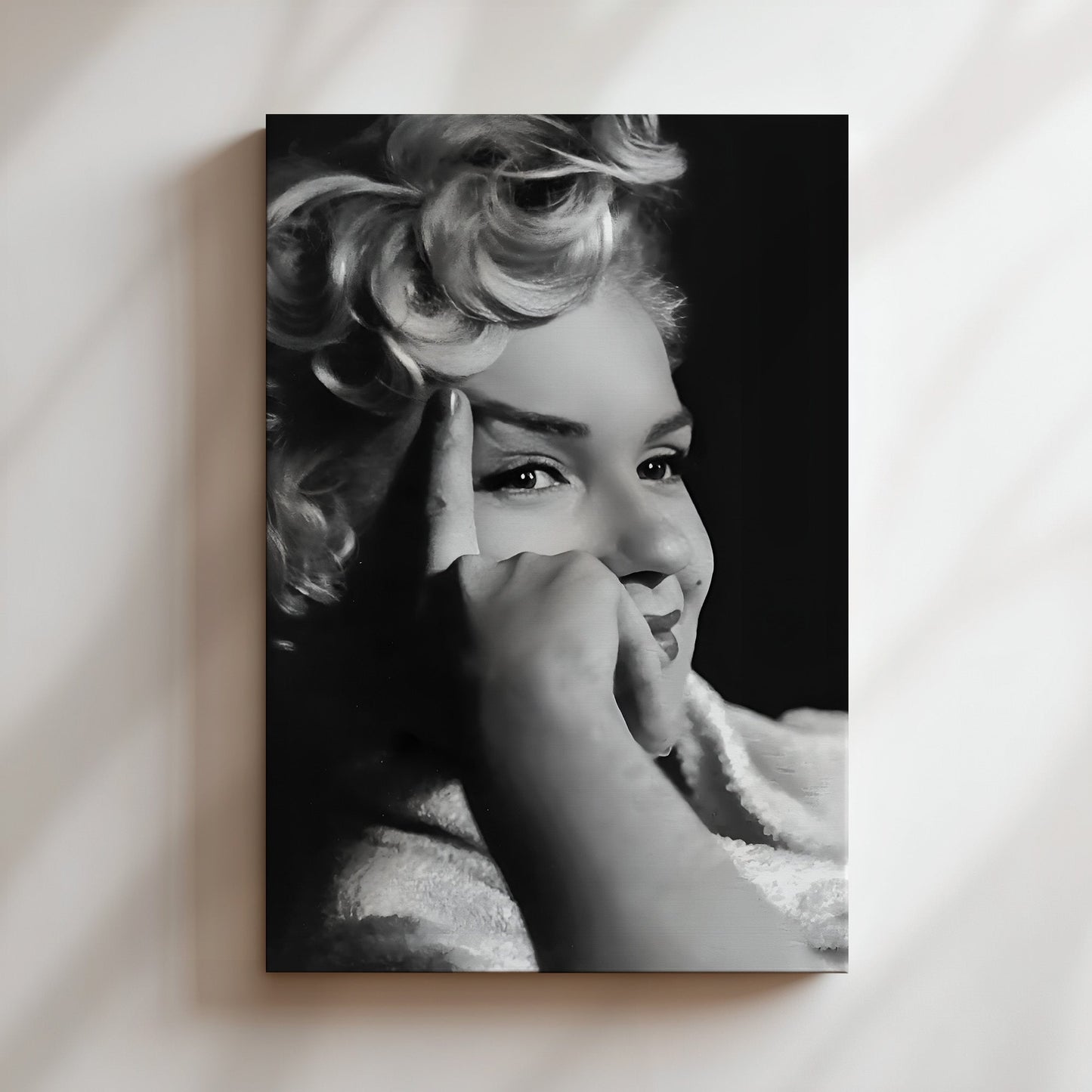 Marilyn Monroe Close Up Canvas Print, Vintage Hollywood Glamour Wall Art, Classic Celebrity Portrait Poster for Timeless Home Decor
