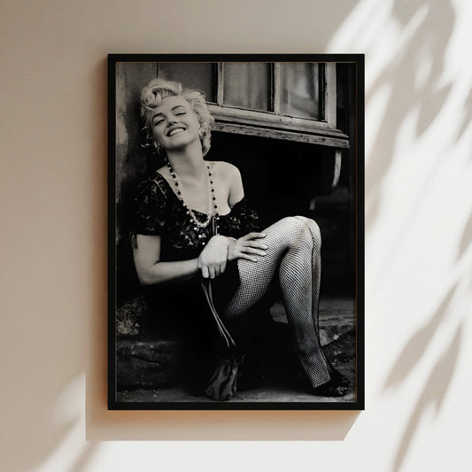 Marilyn Monroe in the Street Canvas Print, Vintage Hollywood Icon Wall Art Poster, Retro Celebrity Glam for Chic Urban Home Decor