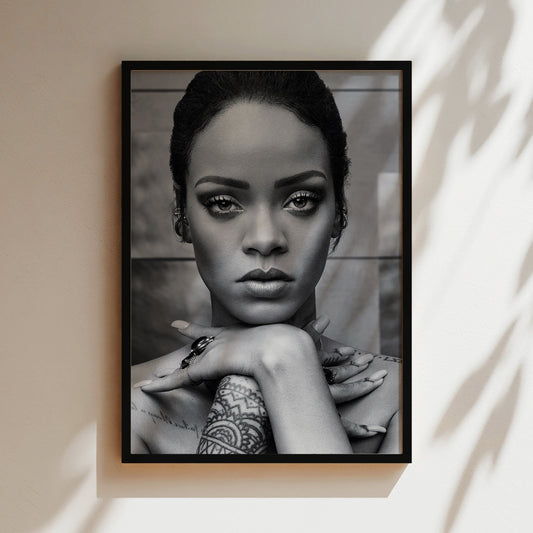 Rihanna Black & White Portrait Wall Art - Iconic Musician Poster, Stylish Monochrome Print for Fans and Modern Interior Design