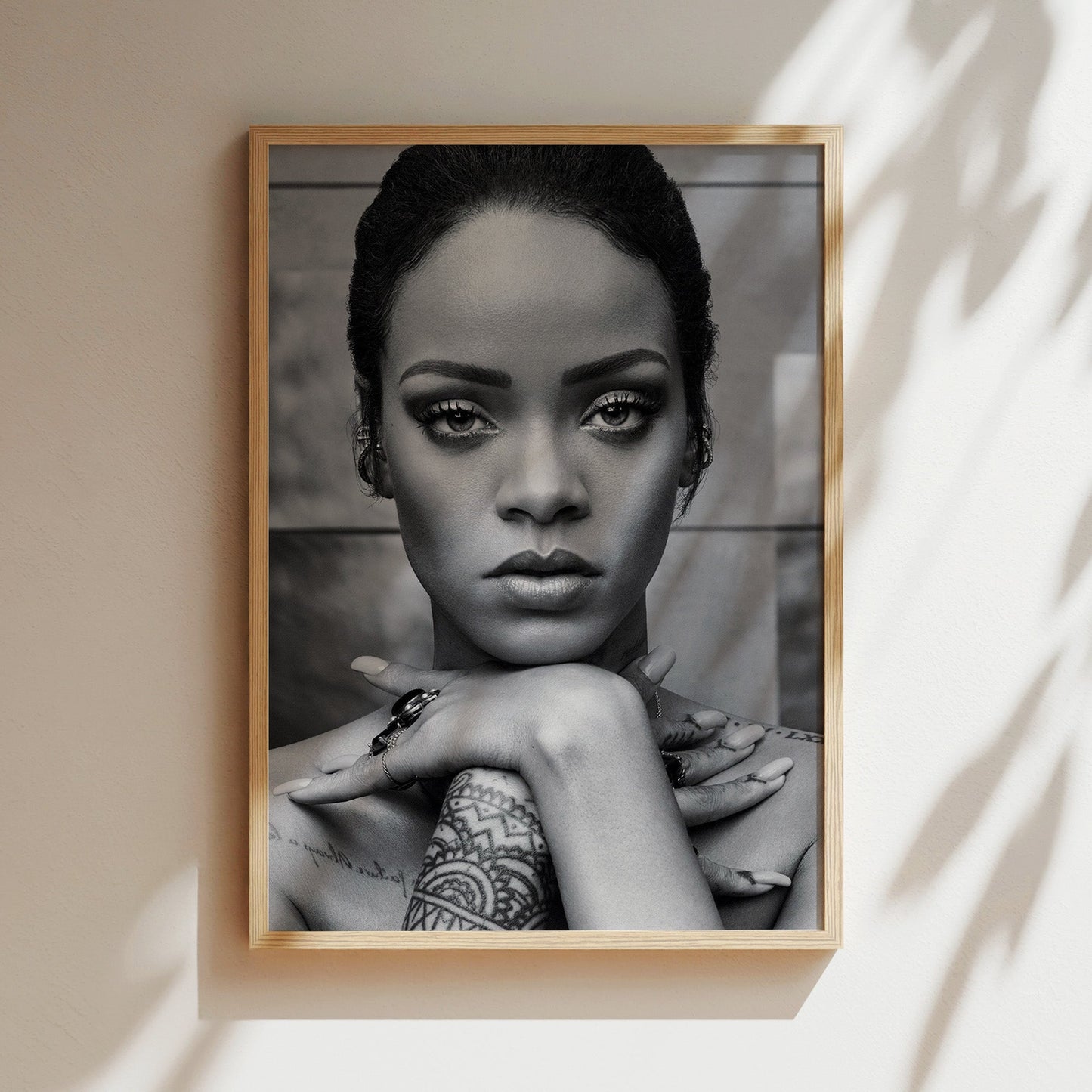 Rihanna Black & White Portrait Wall Art - Iconic Musician Poster, Stylish Monochrome Print for Fans and Modern Interior Design