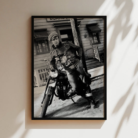 Marlon Brando Vintage Portrait Wall Art - Iconic Hollywood Legend Poster, Timeless Film Star Print for Classic Cinema or Stylish Decor