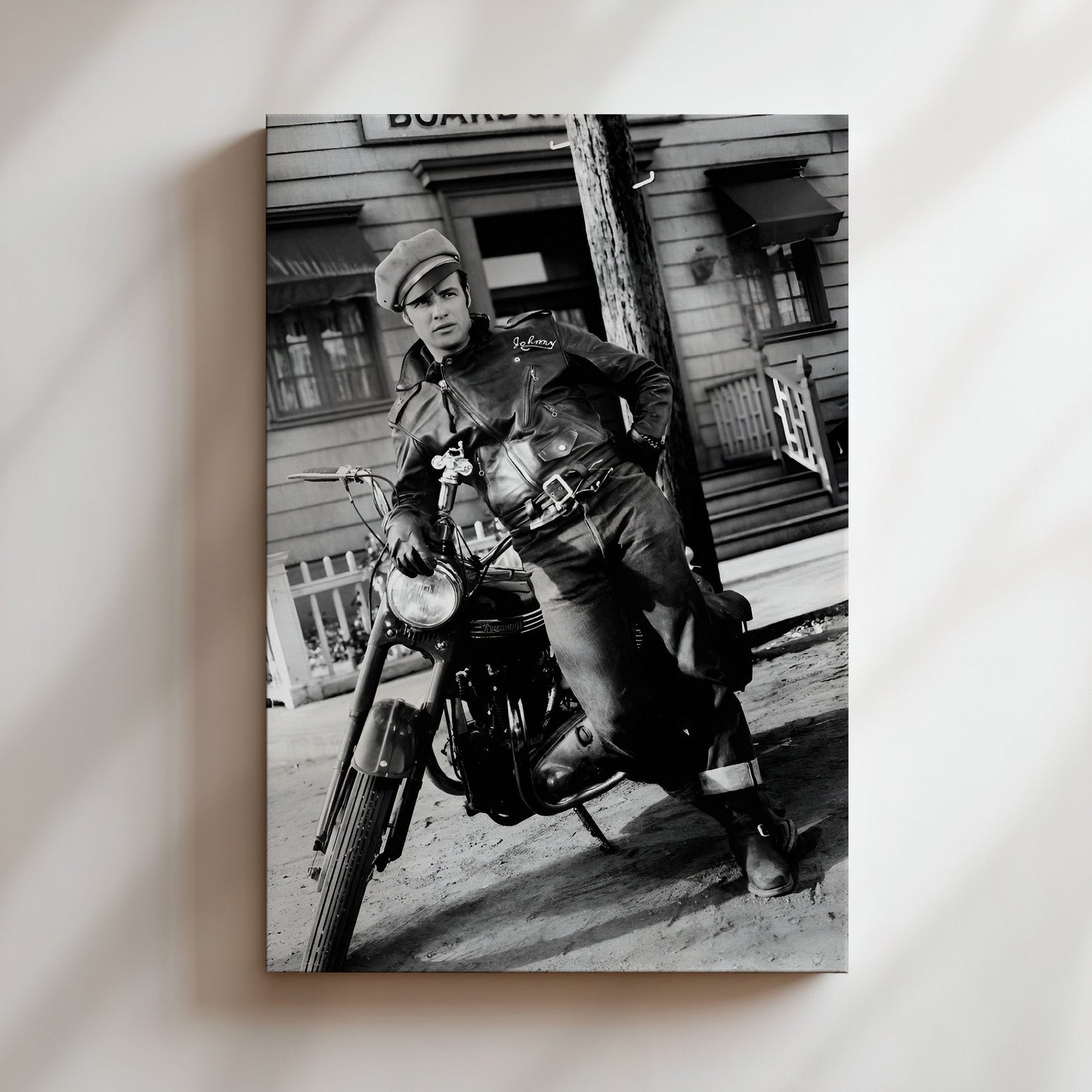 Marlon Brando Vintage Portrait Wall Art - Iconic Hollywood Legend Poster, Timeless Film Star Print for Classic Cinema or Stylish Decor